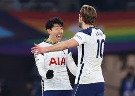 Son heung min cry after he make andre gomes injury in the match of everton vs tottenham hotspur. Report Makes Big Son Contract Claim At Spurs The Transfer Tavern