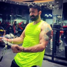 Munish Bhardwaj (munishb76487871@)