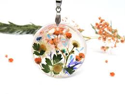 So it is the first choice for embedding flowers. Pin On Resina