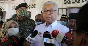 25:57 sidang media harian perintah kawalan pergerakan oleh datuk seri ismail sabri yaakob, menteri kanan (keselamatan). Mco May Return If Covid 19 Cases Climb To Three Digits
