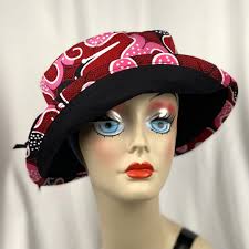 Joan Davison (@VintageFndsFnd)