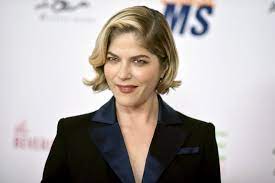 Apr 20, 2021 · since she revealed her multiple sclerosis diagnosis to the world in october 2018, selma blair hasn't shied away from sharing what it's like to live with this autoimmune disorder. Selma Blair On Ms Diagnosis For Documentary Nothing Was Off Limits
