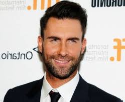 ▷ Biografía de Adam Levine