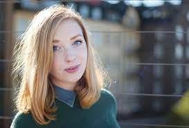 Sandra beijer est une belle jeune femme qui semble mener une vie idyllique. Det Handlar Om Sandra Beijer Nojesguiden