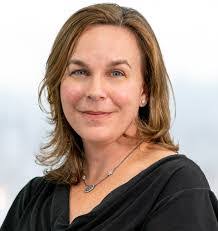 Lisa Dishner's Instagram, Twitter & Facebook