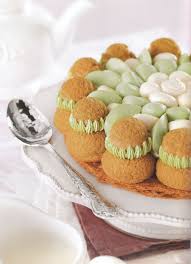 Honorez La Religieuse Fraise Matcha Yuzu Cerfdellier Le Blog Gateaux Et Desserts Patisserie De Choux Recette Dessert