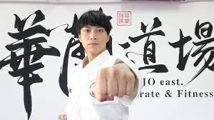 吴业坤被指失“TMG一哥”地位后自嘲是五线歌手去婚礼搲捞