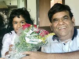 Neena is blessed with an adorable daughter in masaba gupta and in her recent autobiography titled 'sach kahun toh', the actress revealed that her close friend satish kaushik had once offered to marry her. Corona In Bollywood Satish Kaushik Returned Home But His 8 Year Old Daughter Was Hospitalized Saying Heartbroken After Hearing Her Cry Divya Bharat
