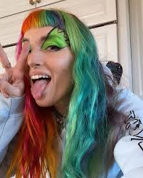 Dani Thorne's Instagram, Twitter & Facebook