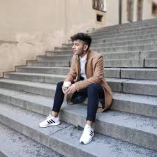 Er singt auf romanes, tschechisch und englisch. Jan Bendig Brno Vstupenky Na 22 6 2019 Smsticket