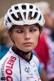 I'm no fashion expert but even i know that the colombia women's cycling team kit seen here is a genuine disaster pic.twitter.com/4vdrzh8ohd. 150 Women S Cycling Ideas Cycling Cycling Women Bicycle
