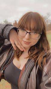 𝙡𝙞𝙯 🃏💣✨ (@killinggf) • Threads, Say more