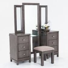 Kendall Vanity Set Bob S Discount Furniture Bedroom Sets Queen Furniture