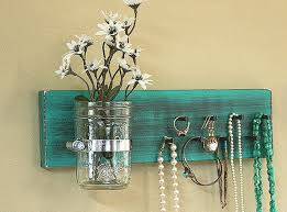 21 Useful Diy Jewelry Holders Avec Images Porte Bijoux Rangement Bijoux Porte Bijoux A Faire Soi Meme