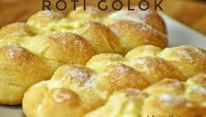 125 g tepung terigu, 75 ml air, 1 sdt minyak sayur, sedikit garam. Roti Puri Buat Orang Lapo