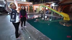 Mewahnya Rumah Sule Harganya Mencapai Rp15 M Punya Puluhan Kamar Dan Kolam Renang Bak Waterboom Halaman All Tribun Jogja