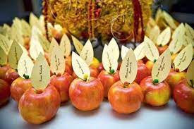 15 Apple Home Decor Ideas This Silly Girl S Life Thanksgiving Decorations Diy Table Thanksgiving Table Decorations Thanksgiving Decorations Diy