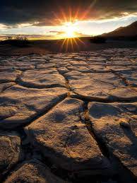 pin by anjosa on sunrise sunset badlands beautiful sunrise deserts of the world