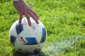 Bei den europameisterschaften war england bisher siebenmal vertreten und bei den. Die Besten Und Legendarsten Fussball Spruche Und Fussball Zitate Bei Weltmeisterschaften Fussball Zitate