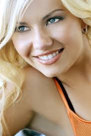 The quiet, distributed by sony pictures classics, premiered at the 2005 toronto international film festival and received a limited. Elisha Cuthbert Wiki Children Net Worth Husband Dion Phaneuf Wife