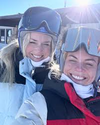 Merry Christmas from my family to yours 🙏🏻❤️🎄