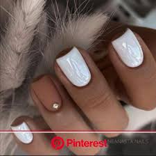 30 diseños de uñas en blanco y negro que se te verían increíbles. The Graphic French Video In 2021 Rhinestone Nails Nail Designs Gel Nails Clara Beauty My