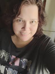 Anyone else miss old school MTV, back when they showed videos? It was the  best! 🤘🥰 : r/FriendsOverFifty