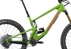 She visits the van of nearby nomad swankie to ask for a ride. Santa Cruz Nomad Frame Reviews Comparisons Specs Mountain Bike Frames Vital Mtb