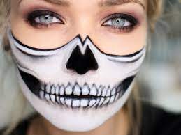 Mit ein paar handgriffen stellen. Halloween Gesichter Schminken 30 Einfache Beispiele Mit Garantiertem Gruseleffekt