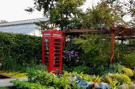 Einen besonders attraktiven frühjahrsaspekt bieten die mehr als eine million zwiebelpflanzen in freiflächen und wechselbeeten. Unser Garten Freundeskreis Botanischer Garten Augsburg E V