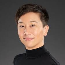 Liz Kellogg's Instagram, Twitter & Facebook