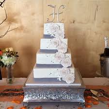 Square Wedding Cake Gumpaste Roses Rustic Elegance Cake By Stephanie Dillon Ls1 Hy Vee Square Wedding Cakes Cakes By Stephanie Wedding Cakes