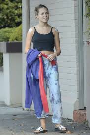Being sia's muse and starring in movies), you've been just a *teensy* bit interested in the happenings of her life. Maddie Ziegler Leaving A Physiotherapist In Sydney Gotceleb