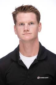 Andrew Walski's Instagram, Twitter & Facebook