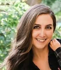 Tara Goodarzi's Instagram, Twitter & Facebook