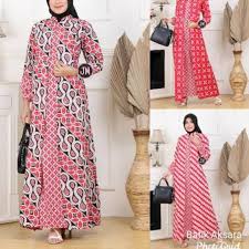 Nah, pada kesempatan kali ini kami akan memberikan beberapa inspirasi varian gaya model baju batik wanita terbaru dari mulai atasan batik, baju batik gamis, baju batik kerja, bahkan sampai model baju batik untuk wanita gemuk yang bisa membuat tampilan para wanita bertubuh gemuk bisa terlihat langsing dan cantik. Harga Model Gamis Batik Kombinasi Terbaik Agustus 2021 Shopee Indonesia