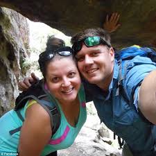 Résultat de recherche d'images pour "happy australian couple"