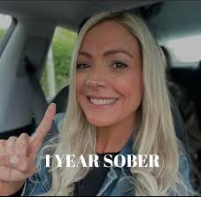 1 year drug/alcohol free ✨️🙌❤️