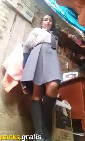 Colegiala Putipobre De Buen Cuerpo | PACKS XXX 2025