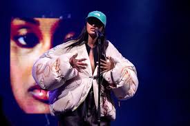 Navnet er underligt. Men vi kan lige så godt vænne os til at sige det