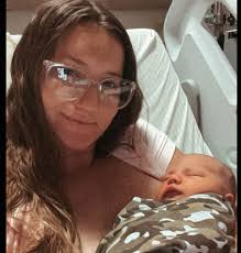 Half way to meeting our baby boy 🥰💙