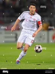 Mark Van Bommel di Bayern durante la partita di calcio semifinale della  UEFA Champions League, seconda tappa, Olympique Lyonnais vs FC Bayern  Monaco allo stadio Gerland di Lione, Francia, il 27 aprile