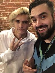 Darian Thomas Eaker (@darian_eaker)