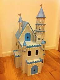 Scopri ricette, idee per la casa, consigli di stile e altre idee da provare. Pin By Evelyn Lobos On Toy Castle In 2021 Wooden Castle Toy Castle Doll House Plans