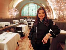 Inside Iron Chef Alex Guarnaschelli S Restaurant Foodnetwork Com Butter Restaurant Butter Restaurant Nyc Iron Chef