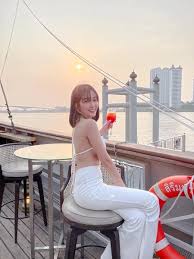 ฟ้าใส ดาวดังของคริสตัล ผับ โพสต์ความคืบหน้า เข้ารักษาตัวในโรงพยาบาลแล้ว หลังทราบผลติดโควิด ขอบคุณทุกกำลังใจ พร้อมเปิดไทม์ไลน์ ไป 3 ผับดัง. F Socbe73ec6qm