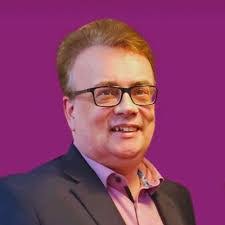 Andrew Pendergraft's Instagram, Twitter & Facebook