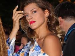 Sarah harrison is investigations editor at wikileaks. Sarah Harrison Schockdiagnose Beim Arzt