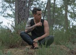 Facebook gives people the power. Fernando Daniel Succeeds With His Debut Single Espera Wait Escxtra Com