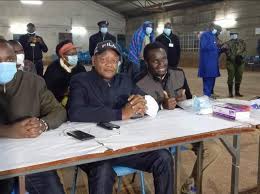 Githinji defeated peter thumbi of the united democratic alliance (uda) party with a small margin of 27 votes. Brfq Qldkwpm M